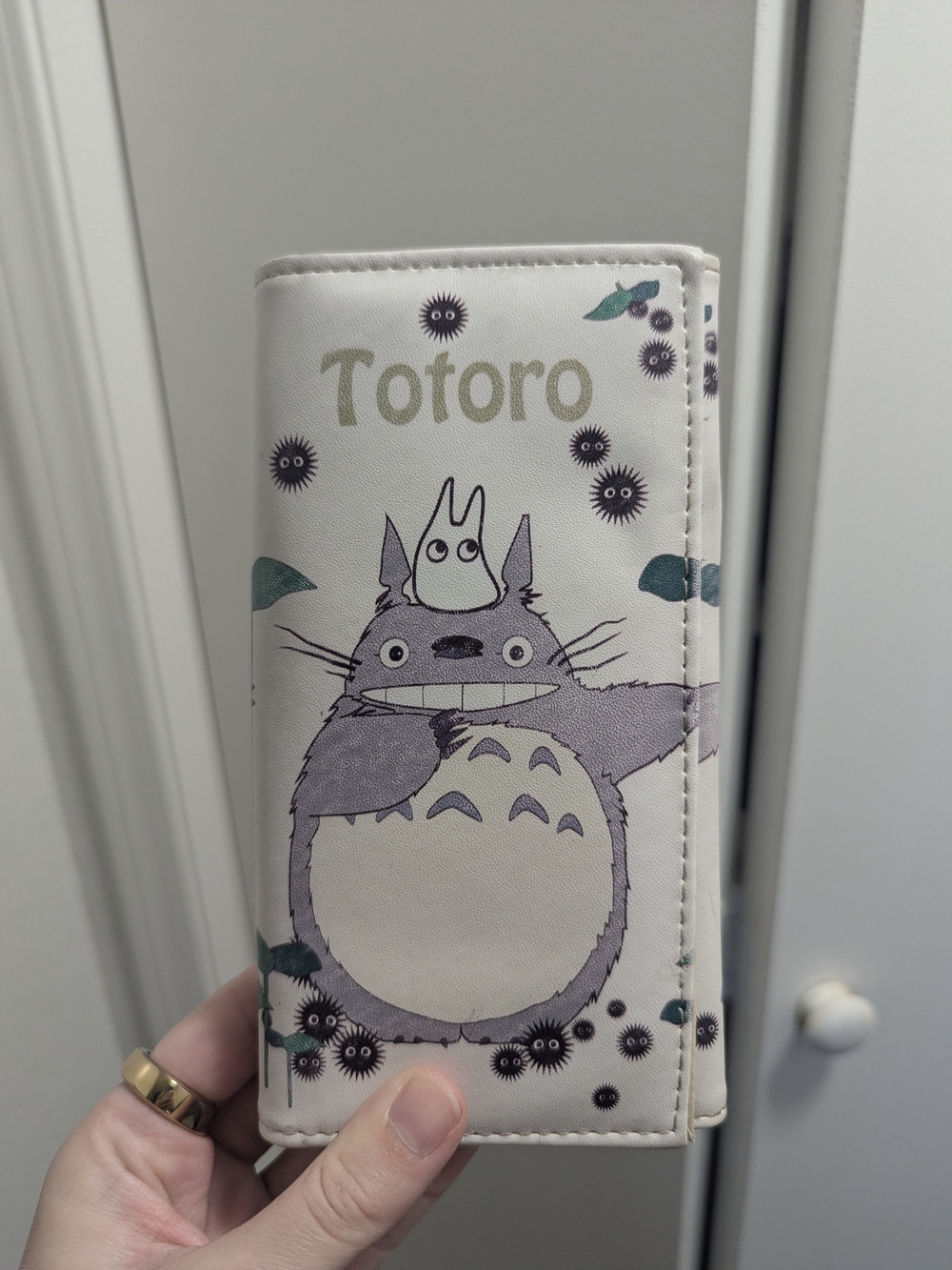 Cream Totoro Wallet - Animated Character Accessory